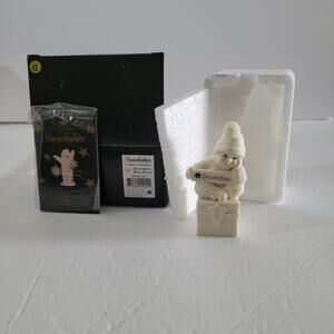Department 56 Snowbabies "A Smile To Treasure" Figurine